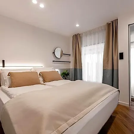 Catalog Boutique 3* Μπρατισλάβα